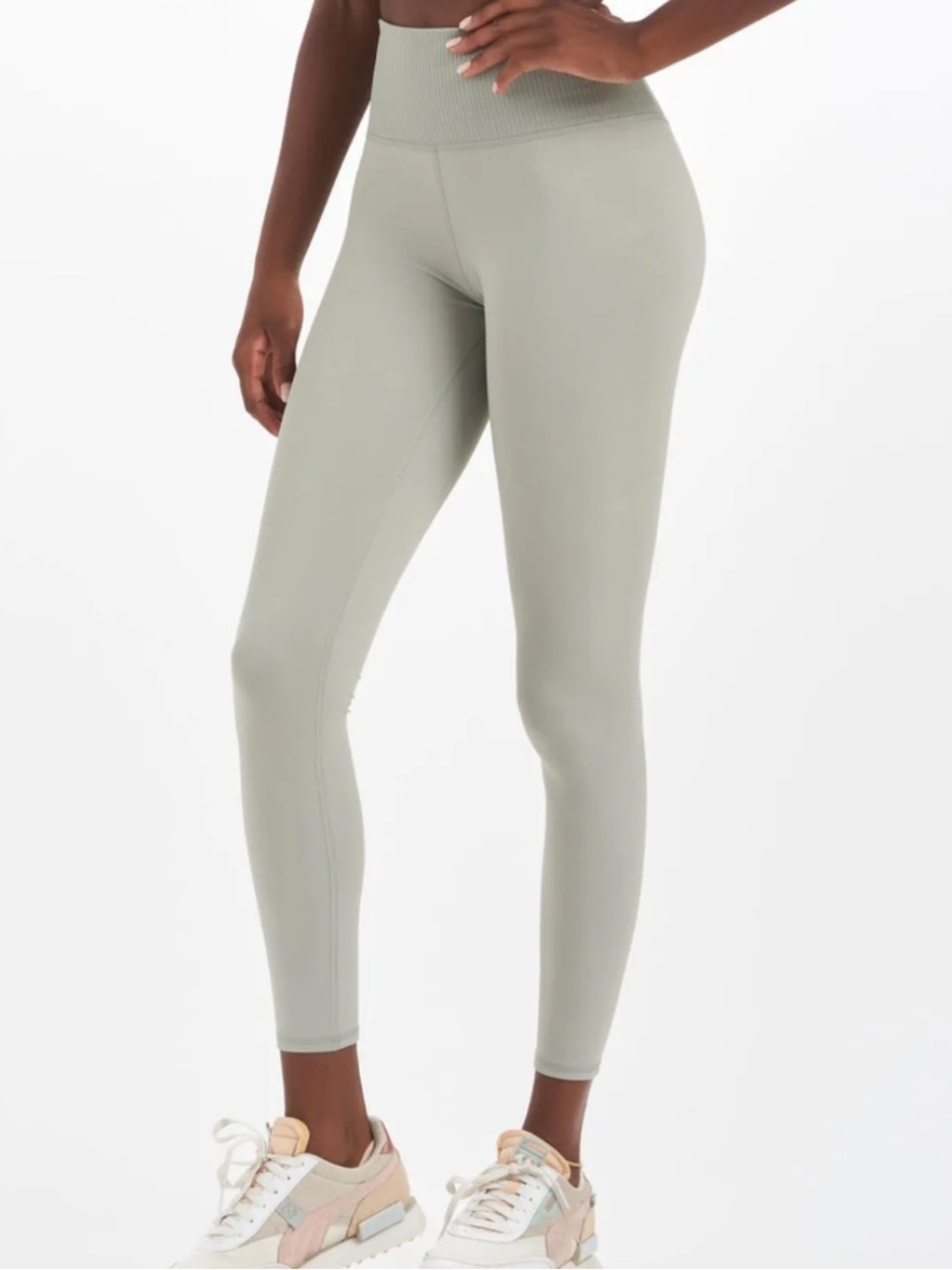Vuori Sage Green High-Waist Leggings